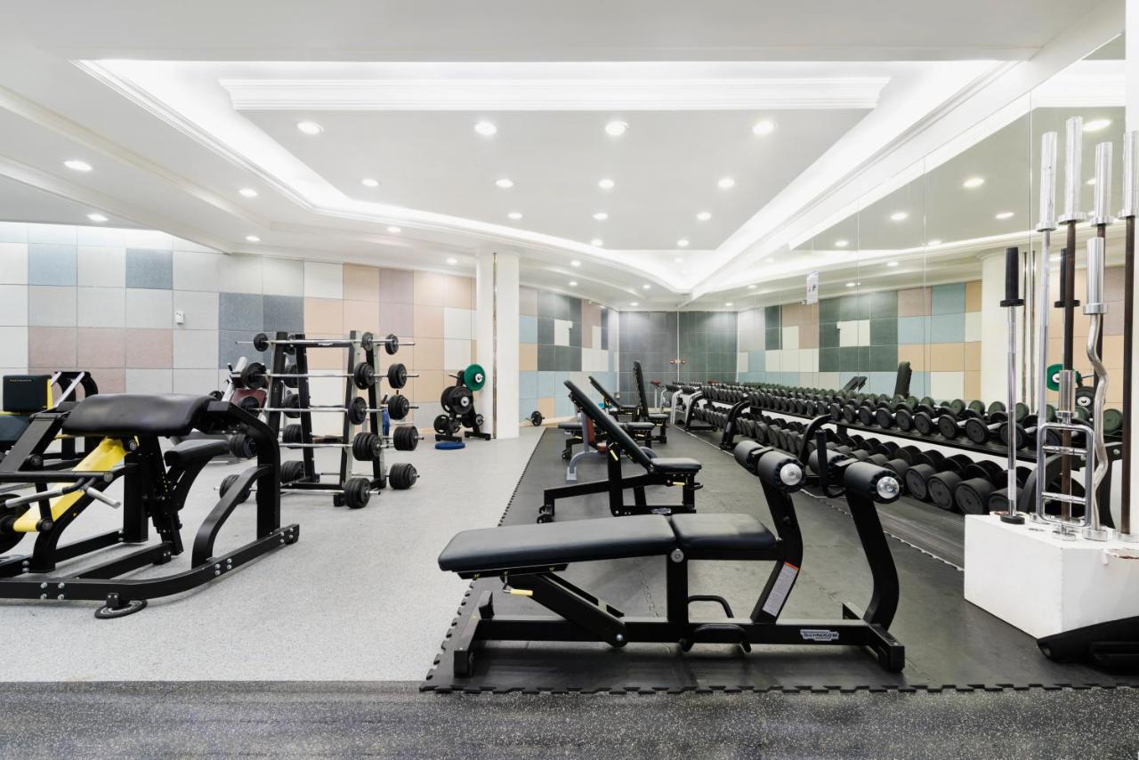 Officers Club & Hotel Abu Dabi Exterior foto The gym at the 2012 London Olympics