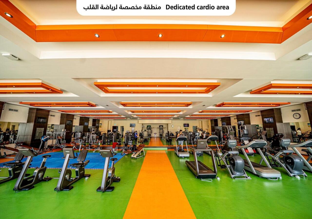 Officers Club & Hotel Abu Dabi Exterior foto Dedicated cardio area